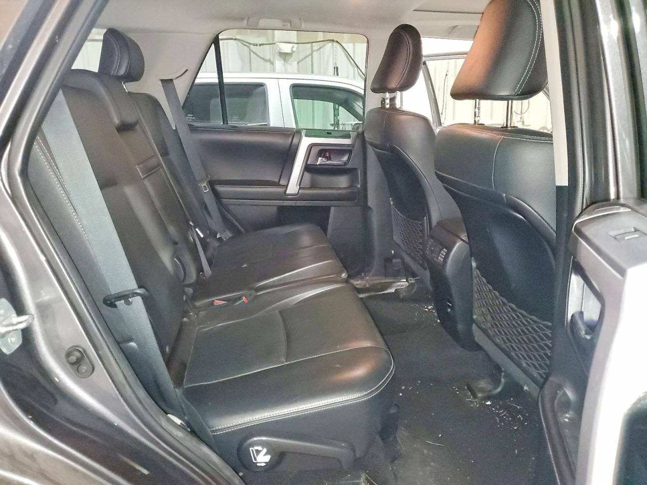 TOYOTA 4RUNNER 2017 — 12