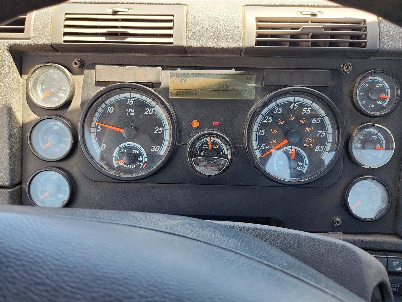 FREIGHTLINER CASCADIA 2014 — 9