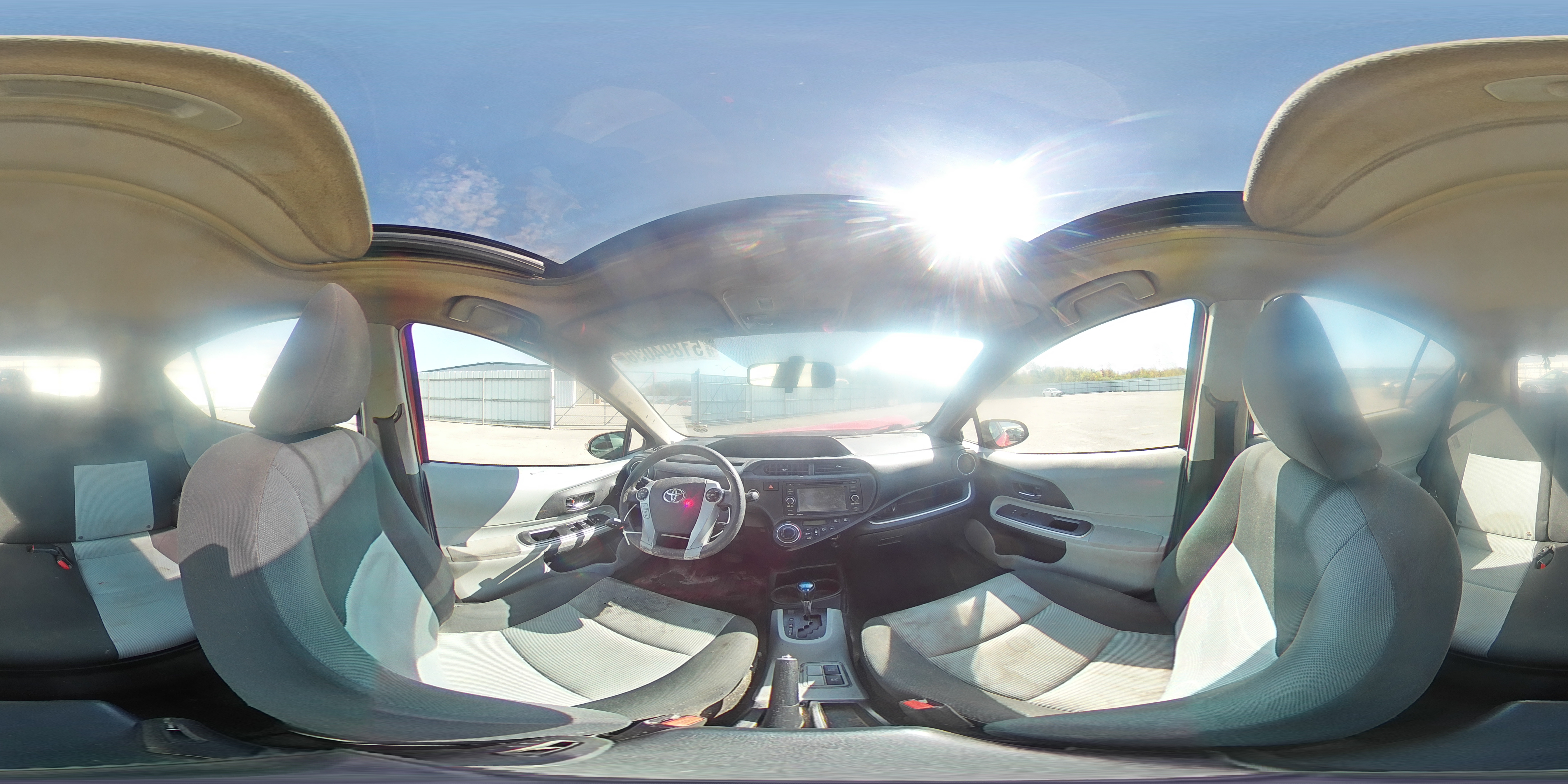 TOYOTA PRIUS C 2014 — 14