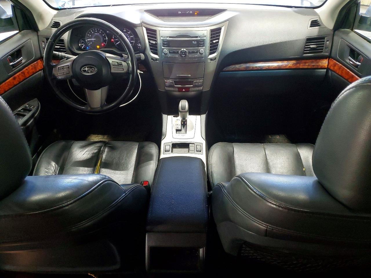 SUBARU OUTBACK 2011 — 9