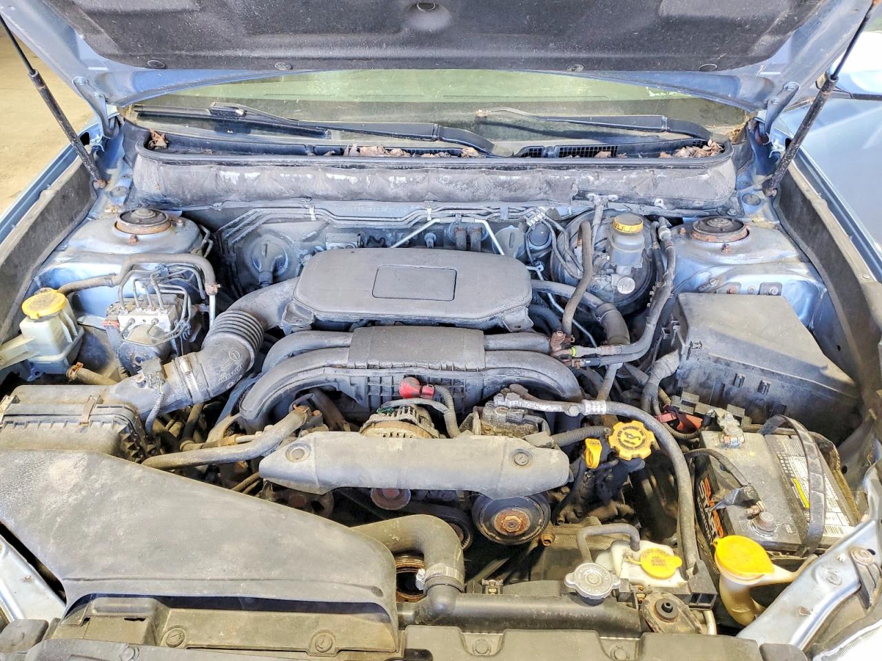 SUBARU OUTBACK 2011 — 13