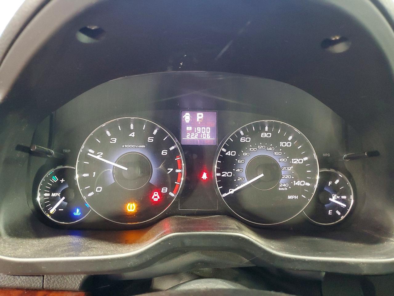 SUBARU OUTBACK 2011 — 10