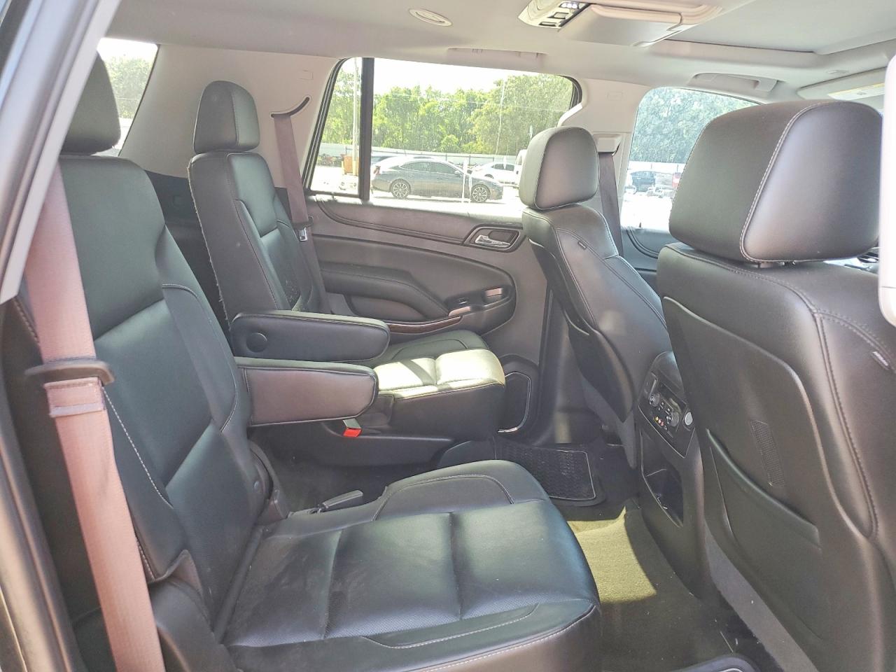 GMC YUKON 2016 — 12