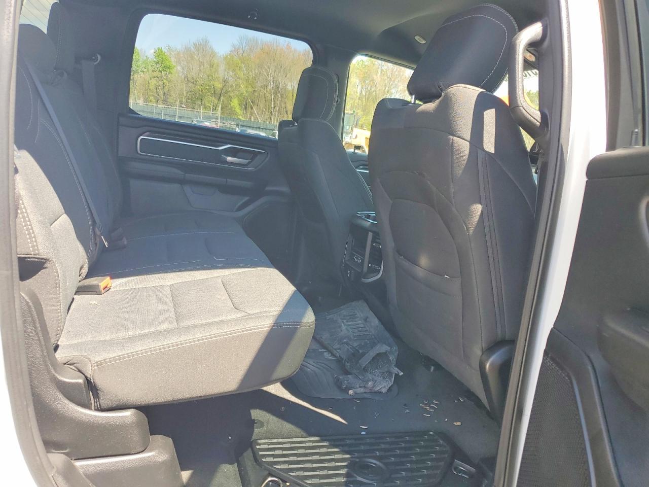 RAM 1500 2022 — 12