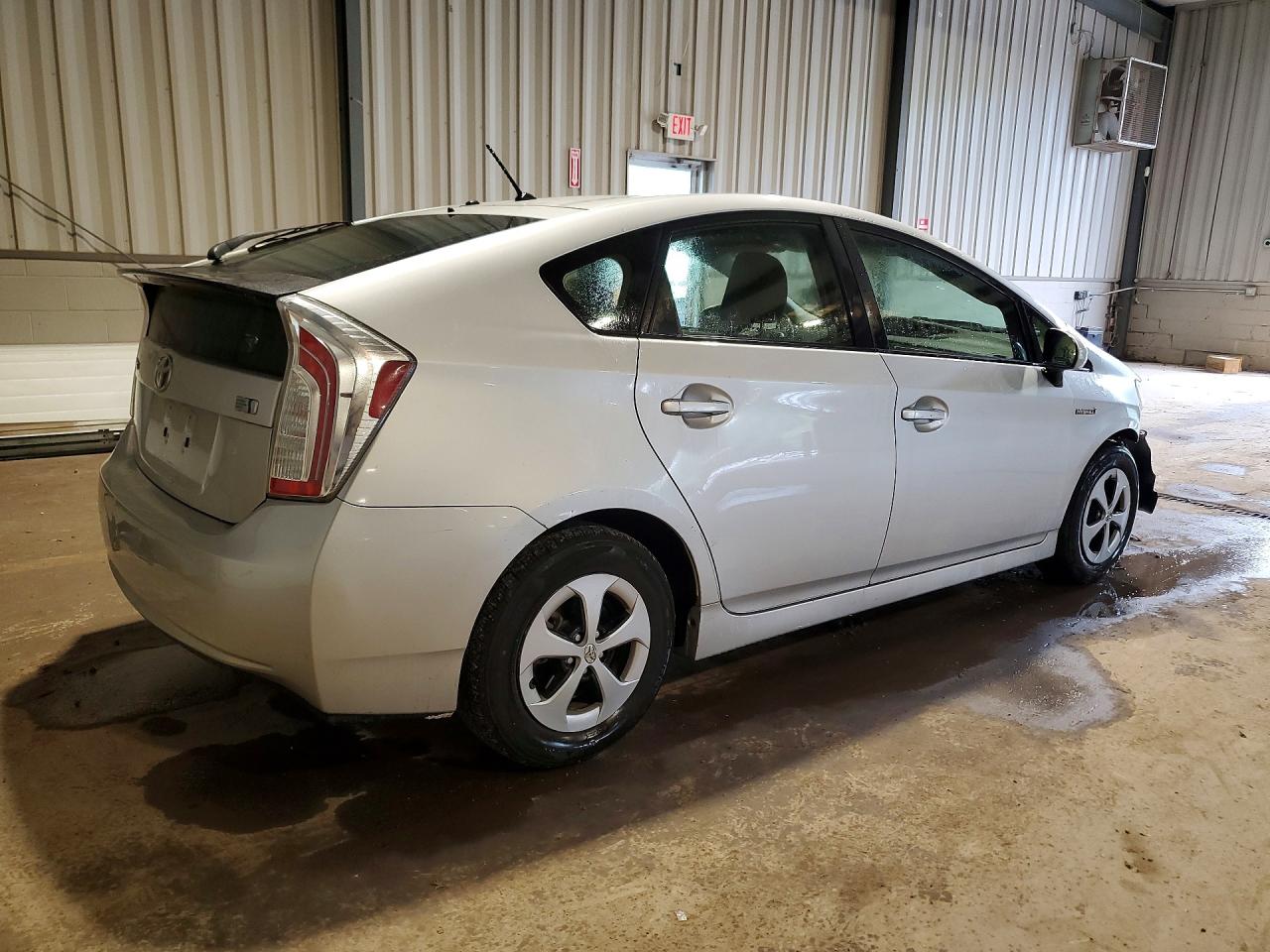 TOYOTA PRIUS 2013 — 4
