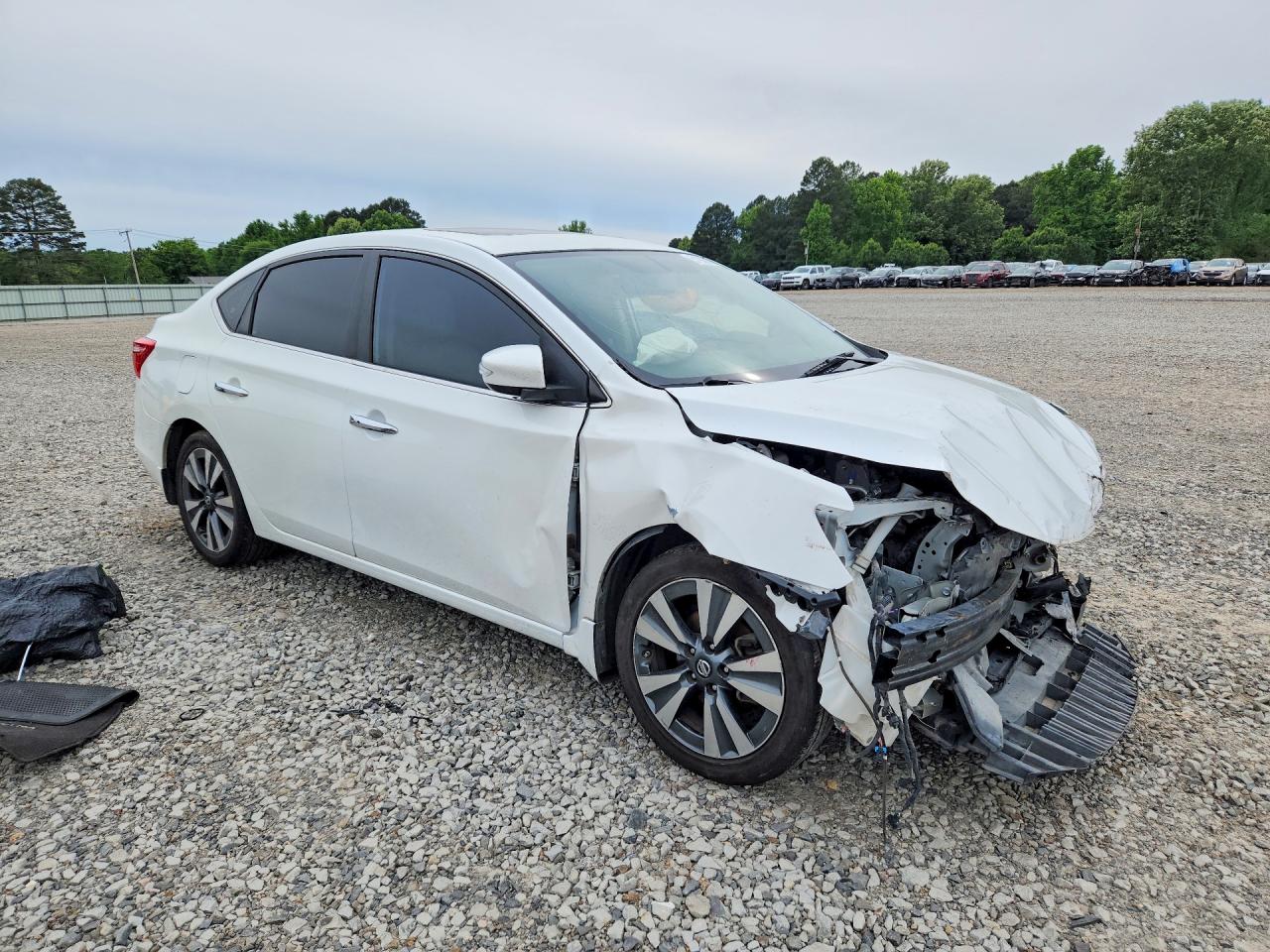NISSAN SENTRA 2016 — 5