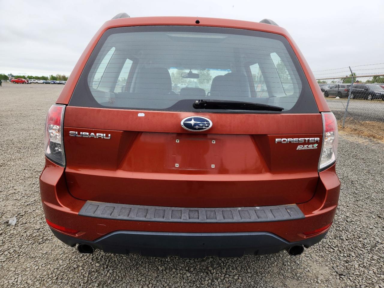 SUBARU FORESTER 2011 — 7