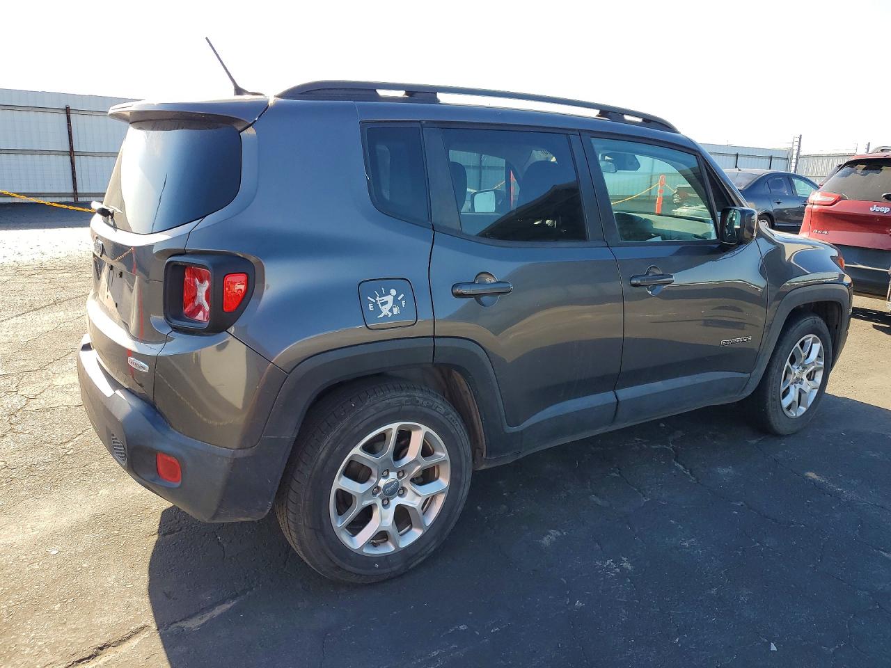 JEEP RENEGADE 2017 — 4