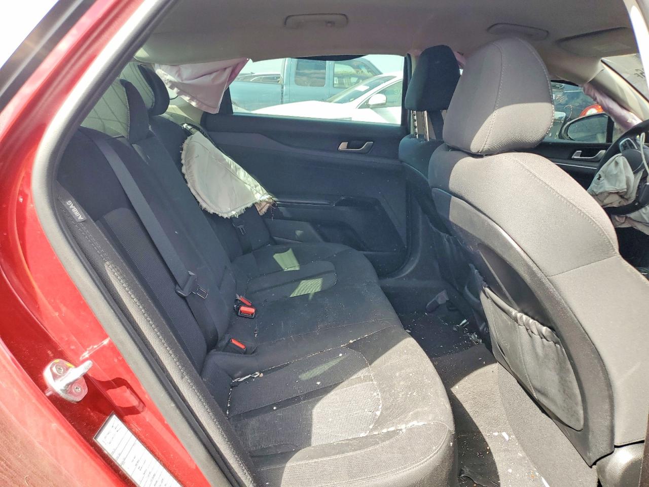 KIA K5 2022 — 11