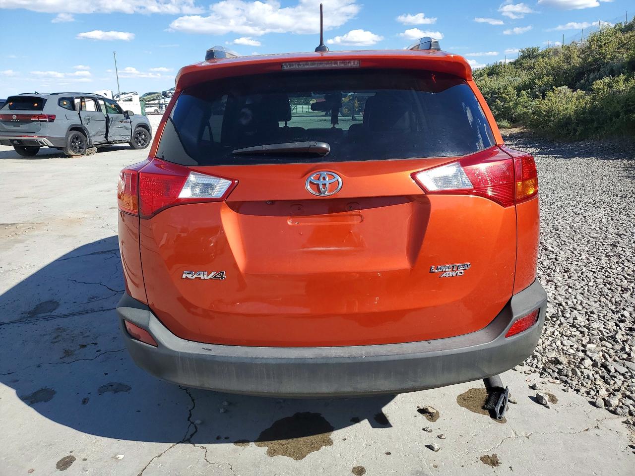 TOYOTA RAV4 2015 — 7