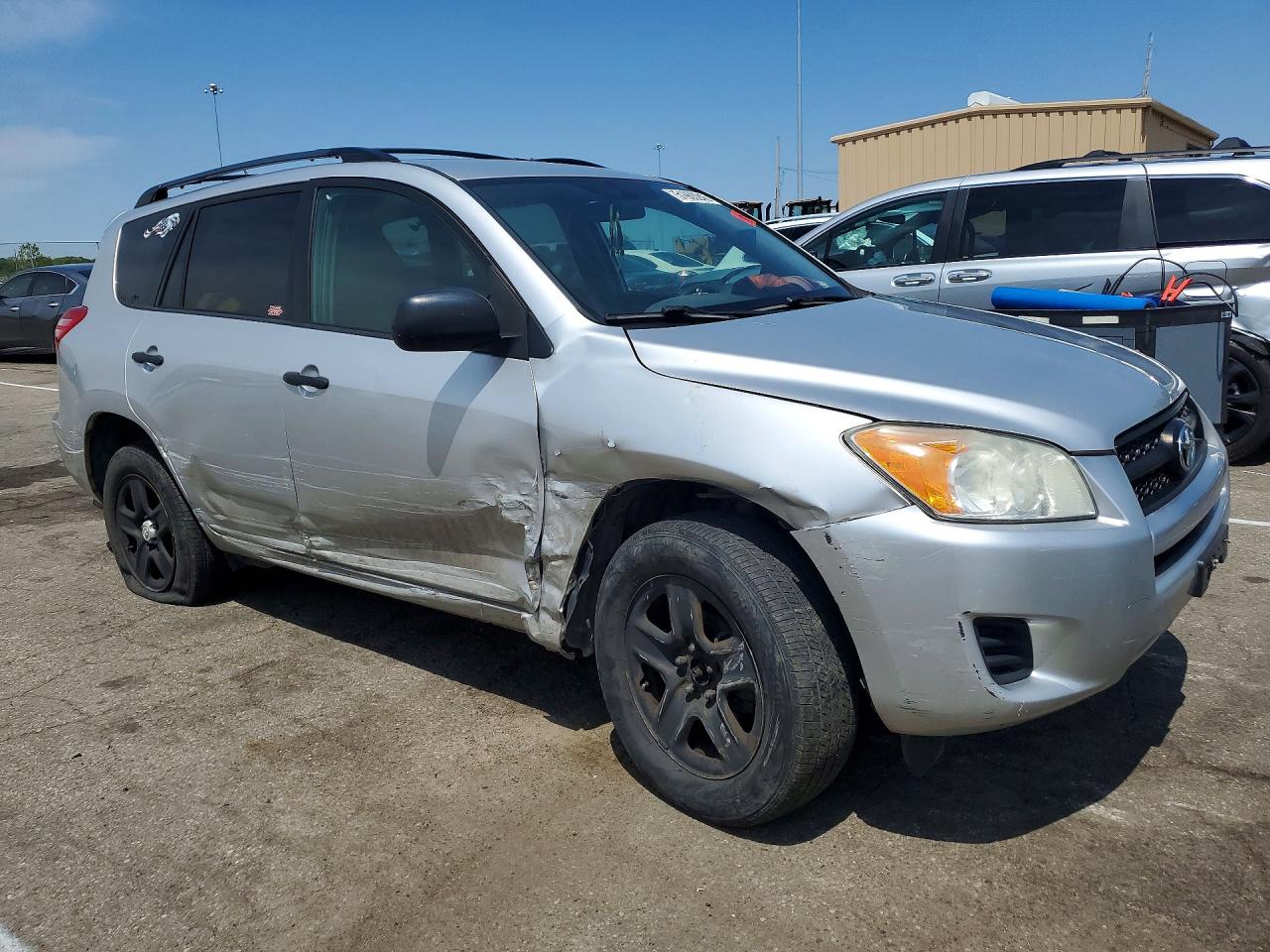TOYOTA RAV4 2010 — 5