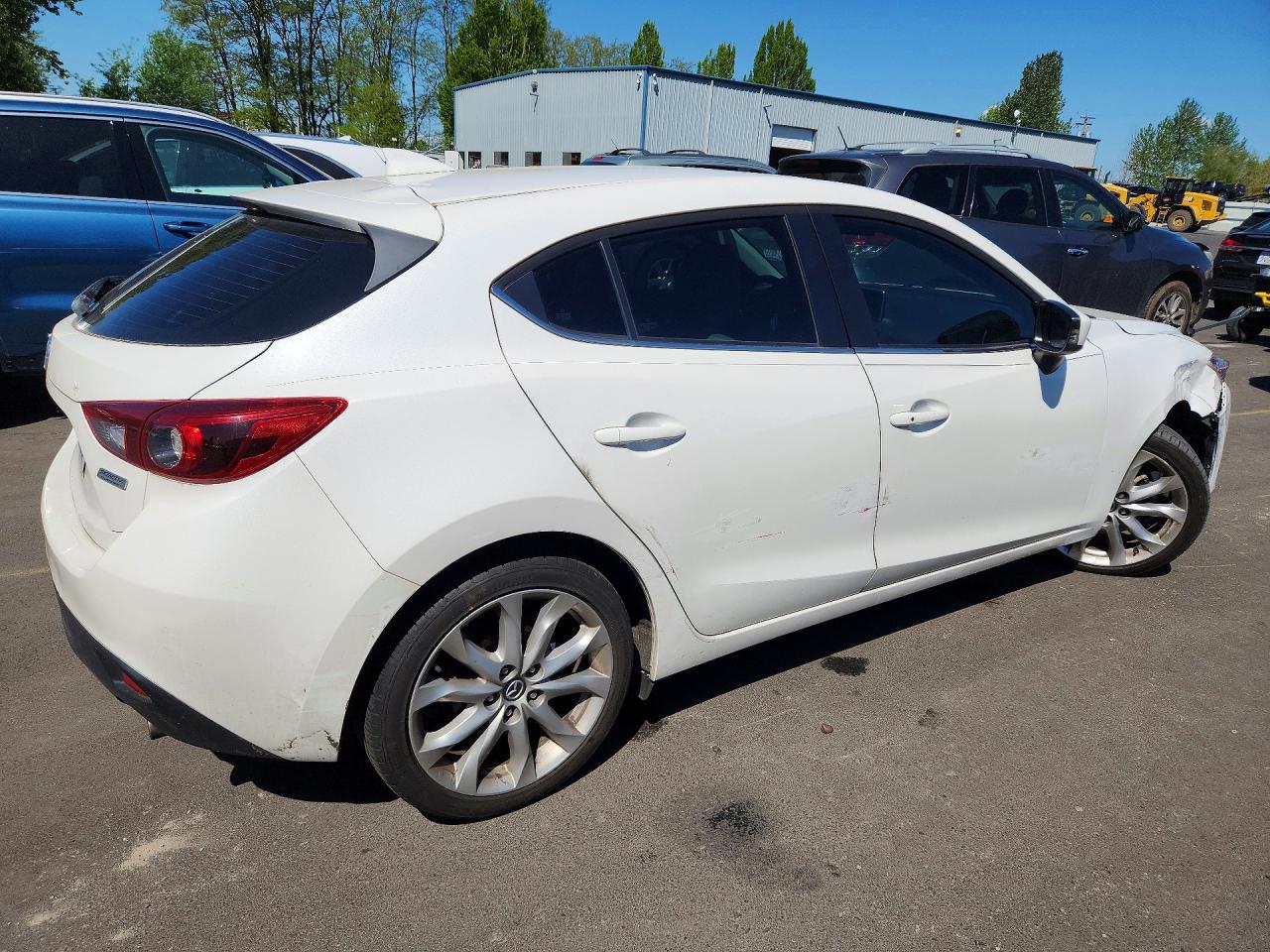 MAZDA 3 2016 — 4