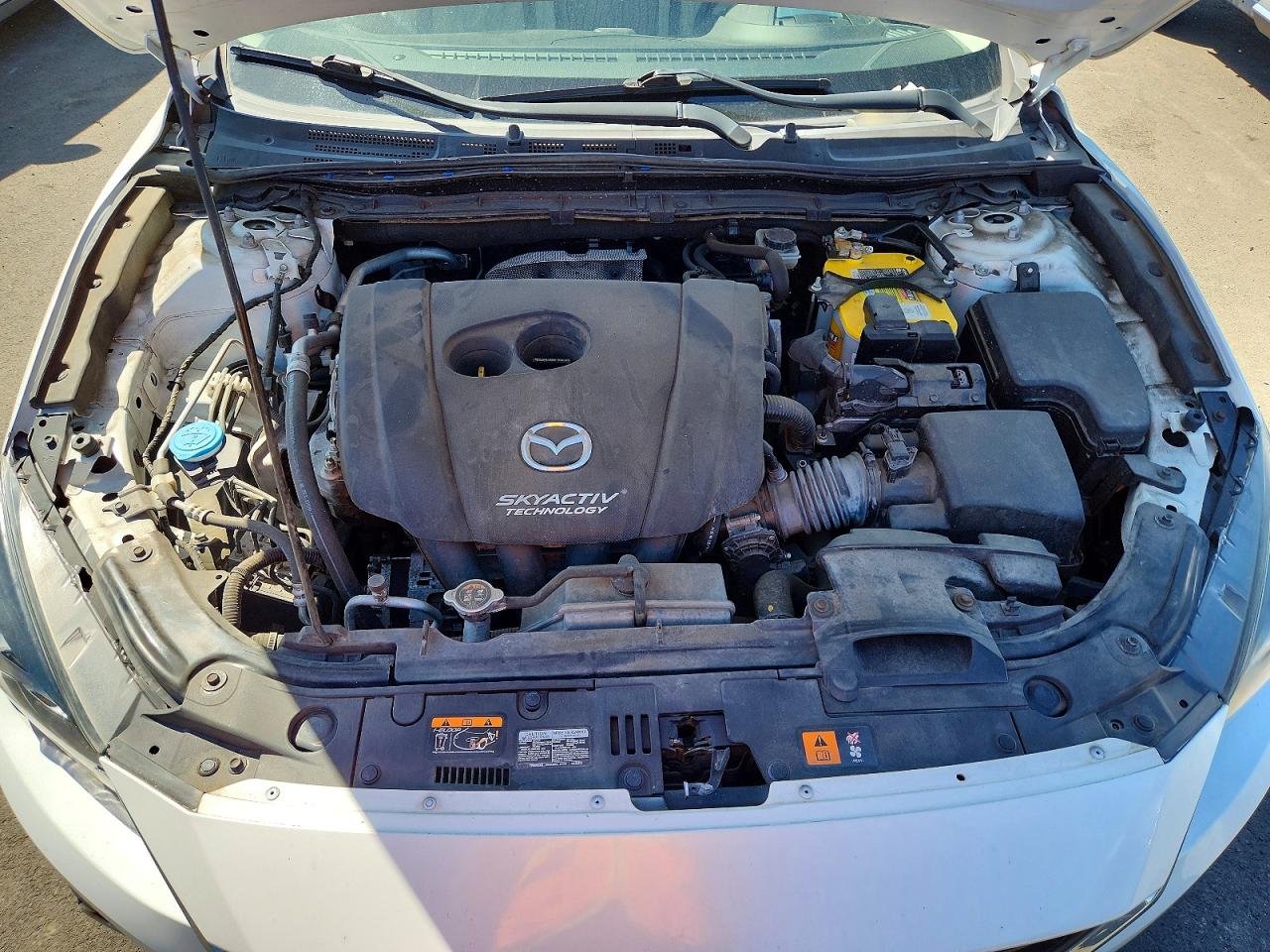 MAZDA 3 2016 — 12