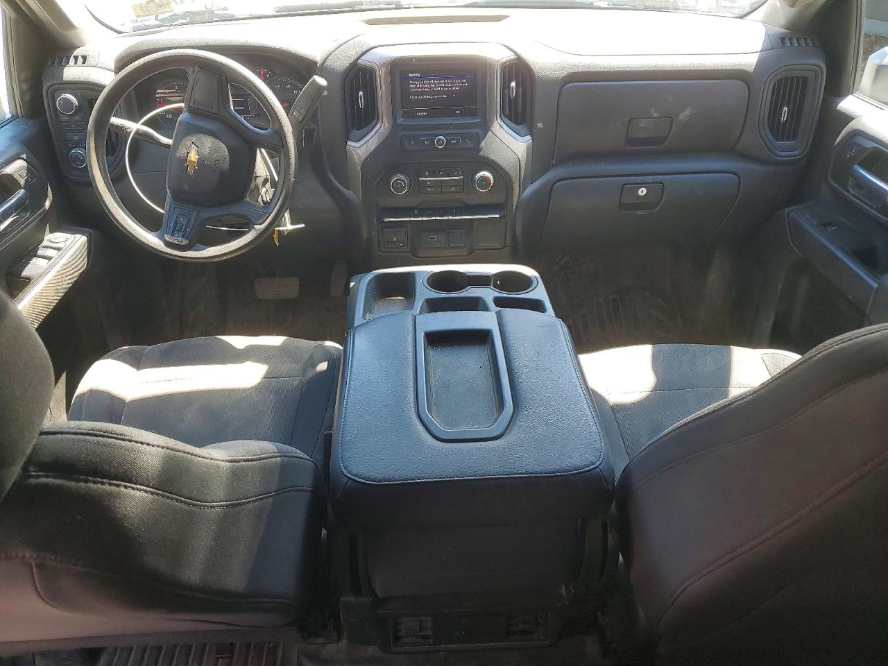 CHEVROLET SILVERADO 2020 — 9