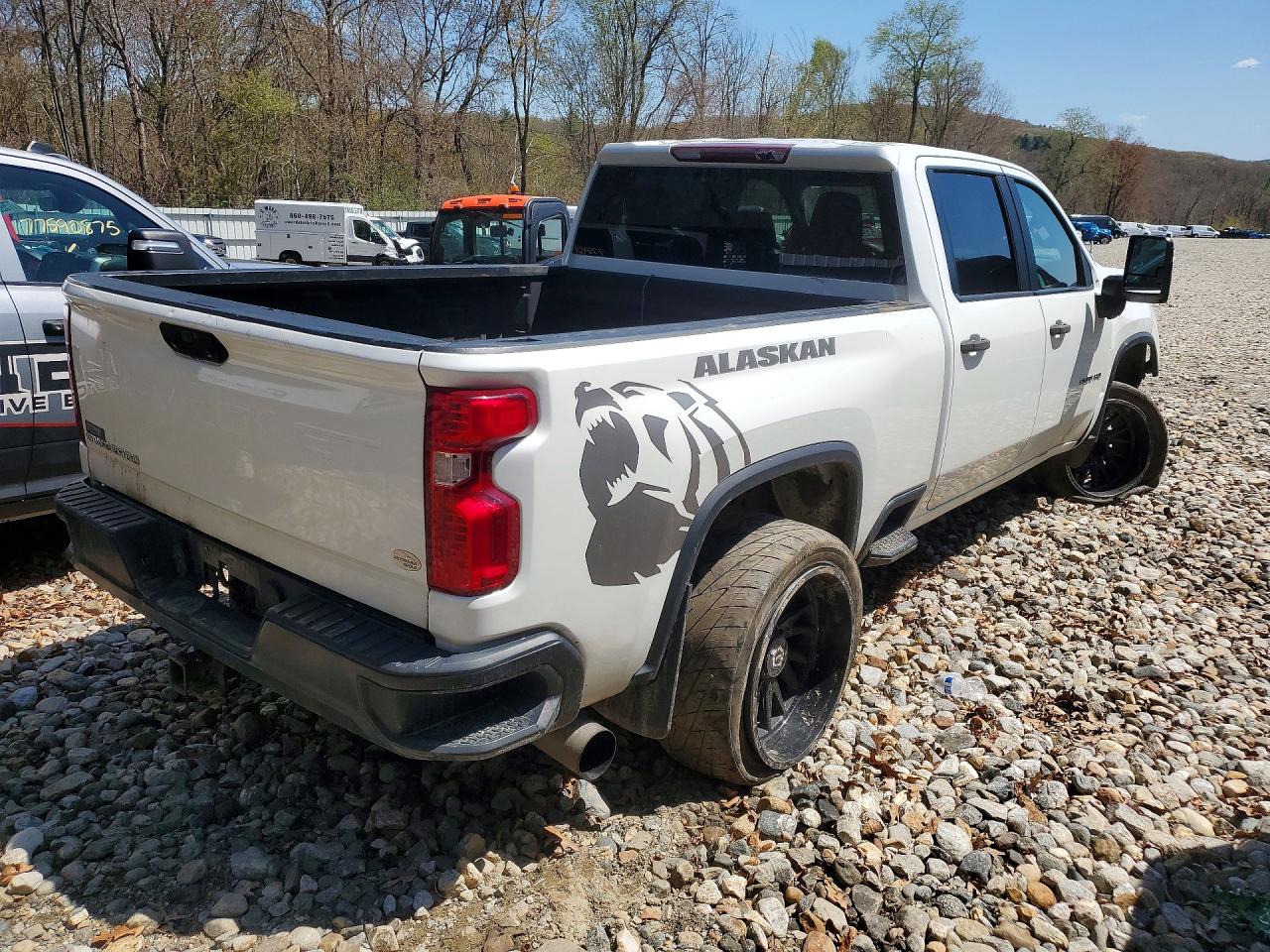 CHEVROLET SILVERADO 2020 — 4