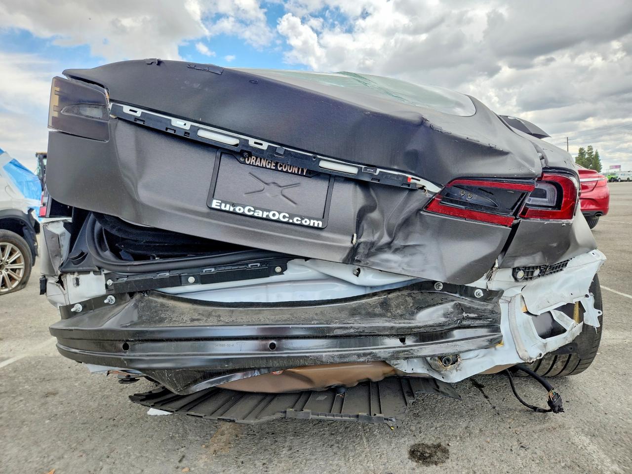 TESLA MODEL S 2021 — 7