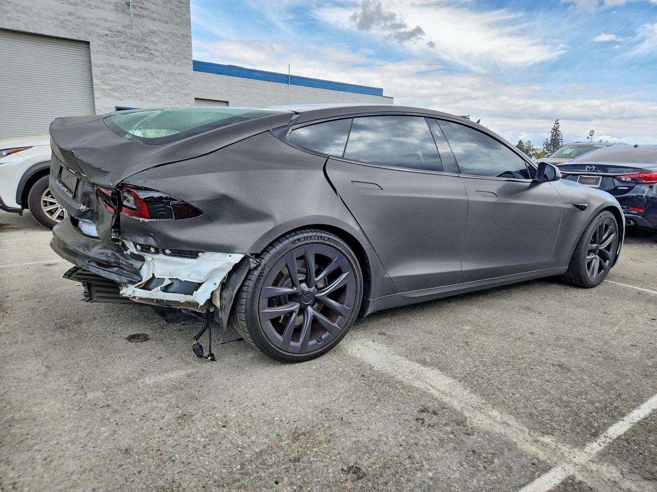 TESLA MODEL S 2021 — 4