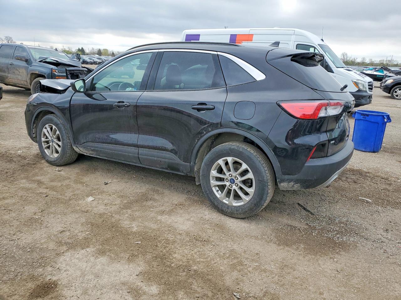 FORD ESCAPE 2022 — 3