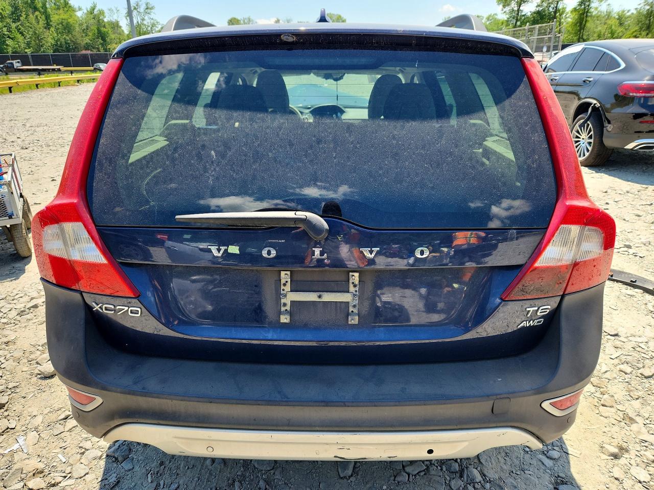 VOLVO XC70 2012 — 7