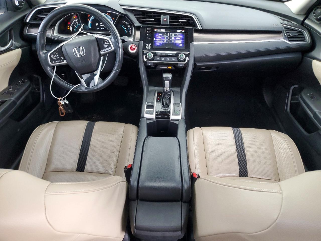 HONDA CIVIC 2019 — 9