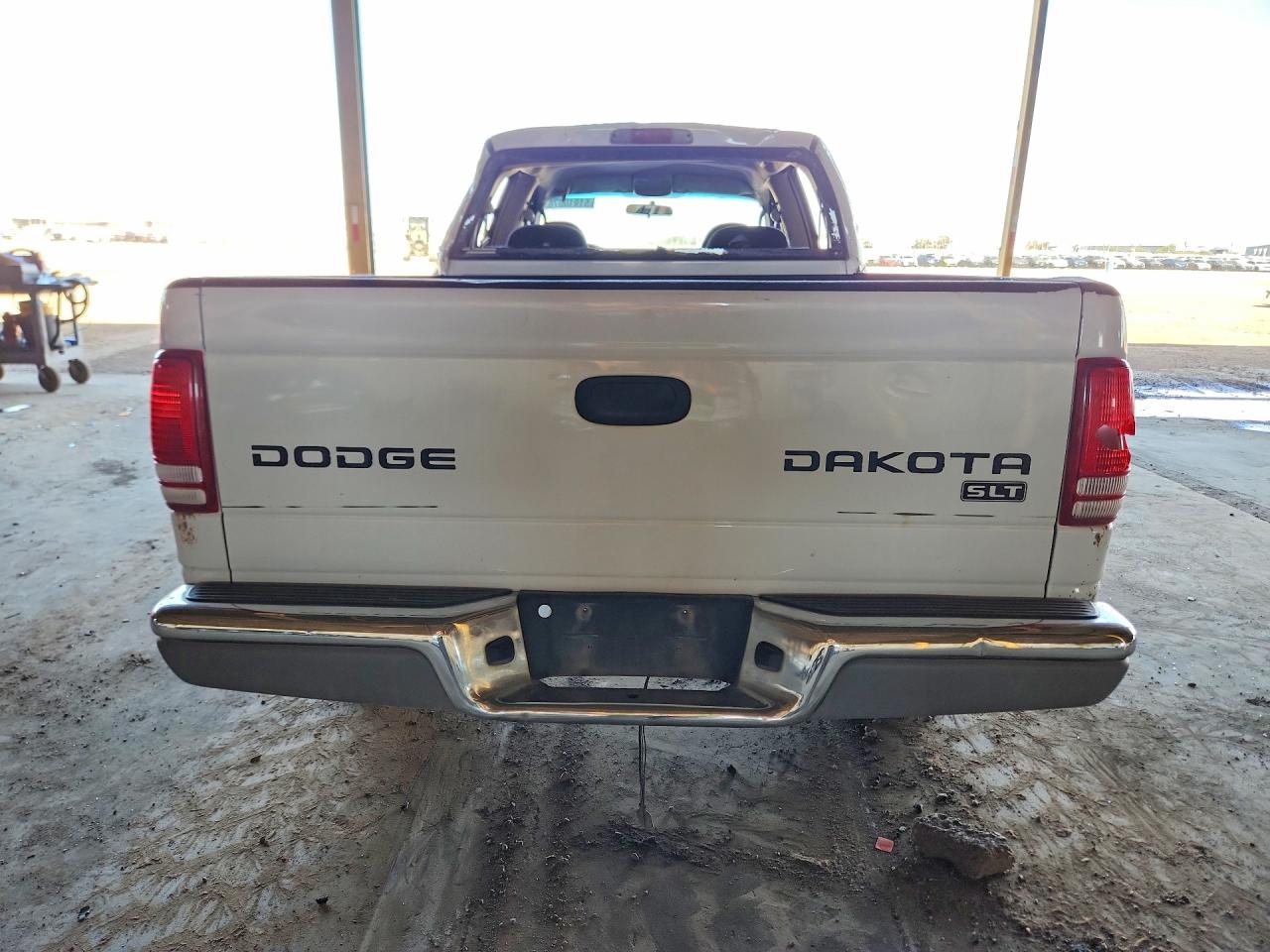 DODGE DAKOTA 2003 — 7