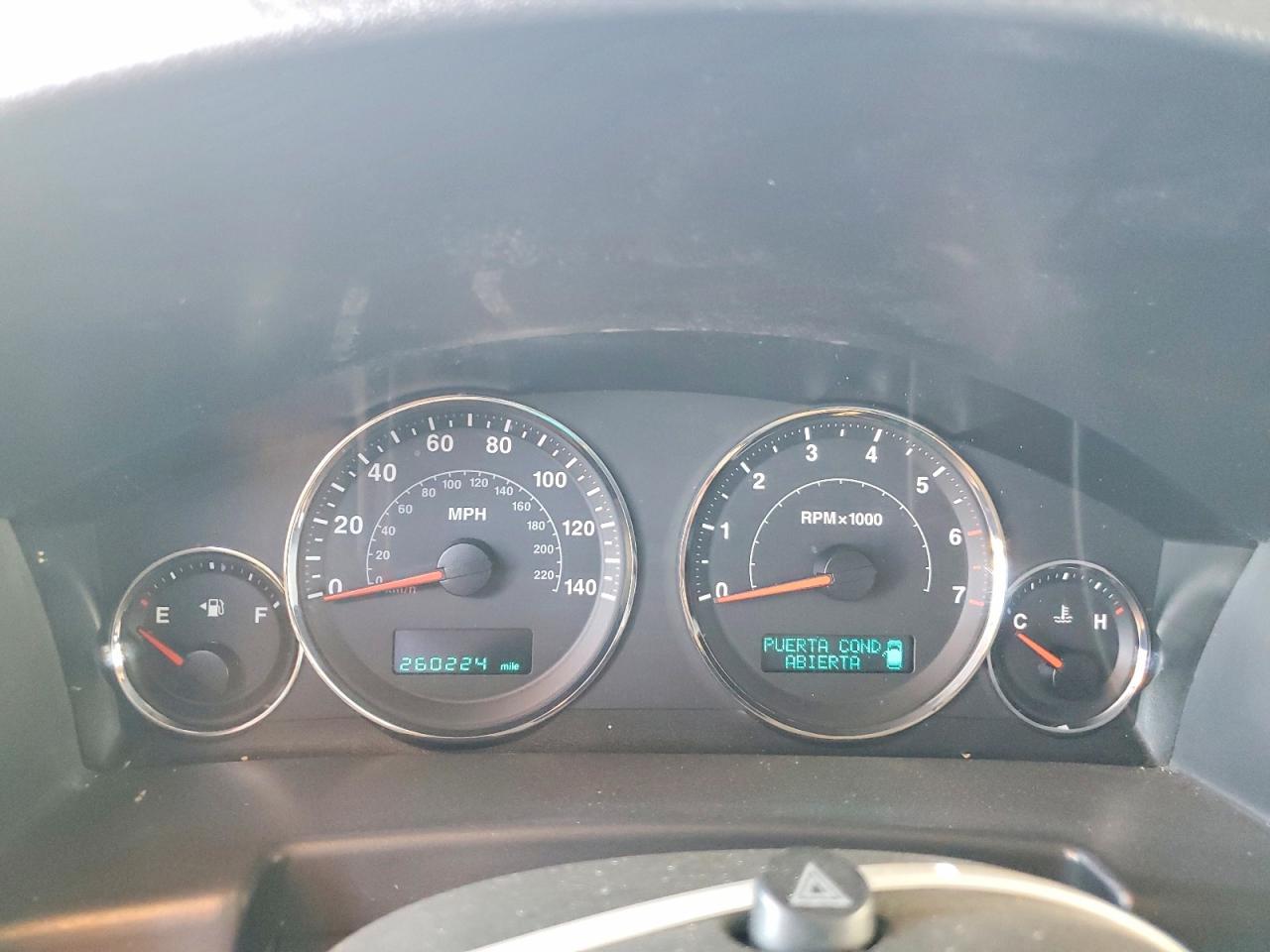 JEEP COMMANDER 2006 — 10