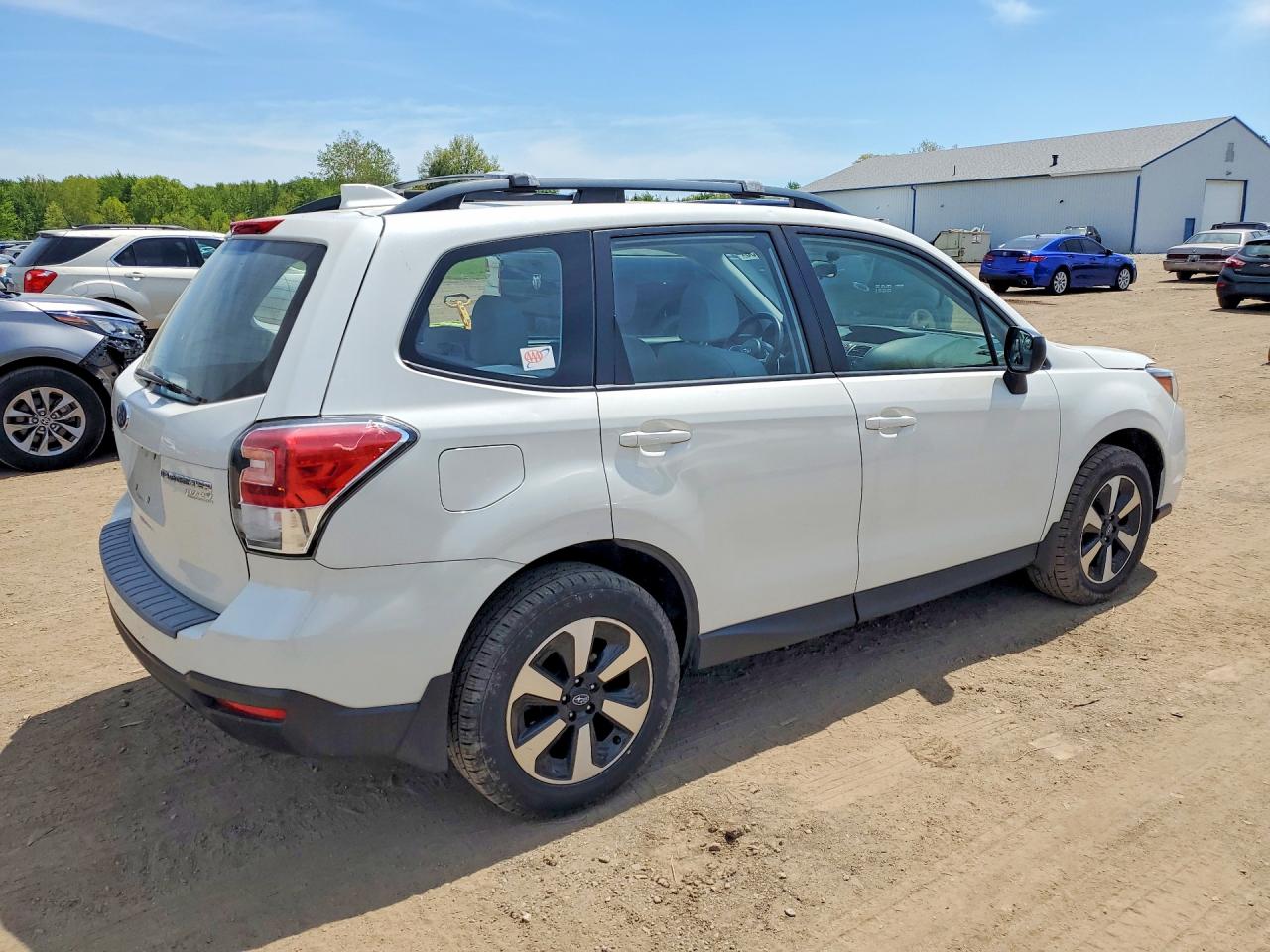 SUBARU FORESTER 2017 — 4