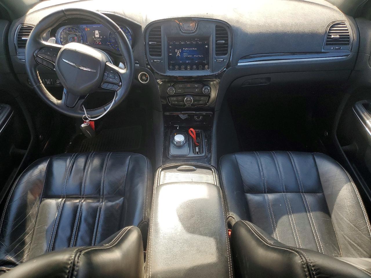 CHRYSLER 300 2017 — 9