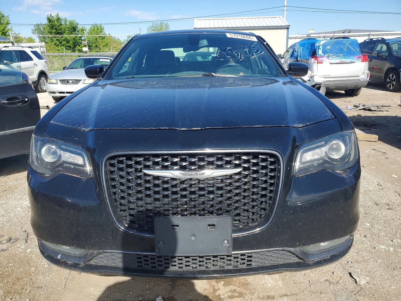 CHRYSLER 300 2017 — 6