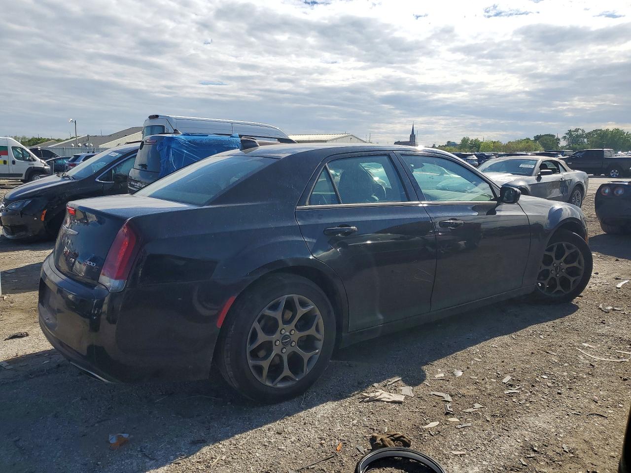 CHRYSLER 300 2017 — 4