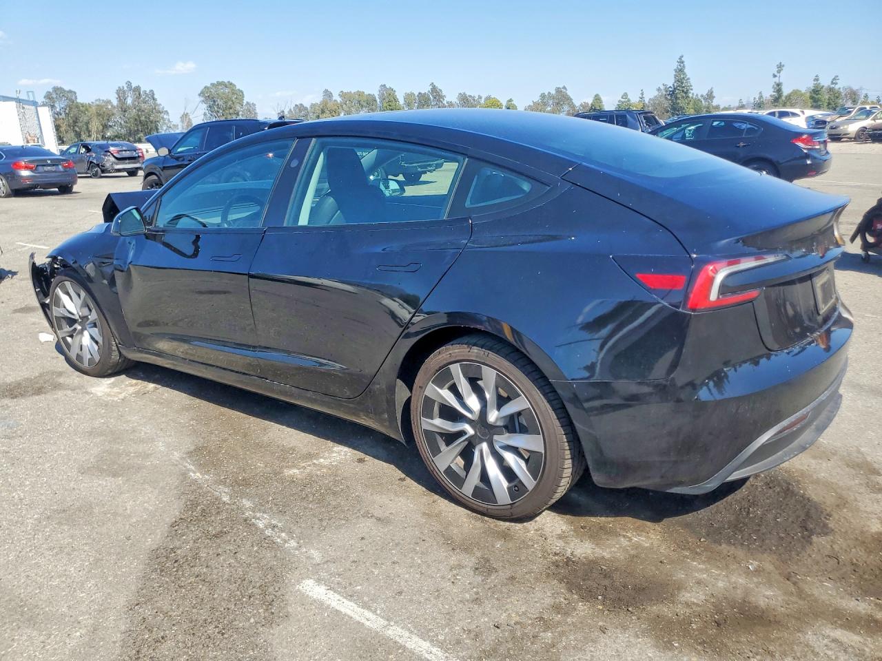 TESLA MODEL 3 2024 — 3