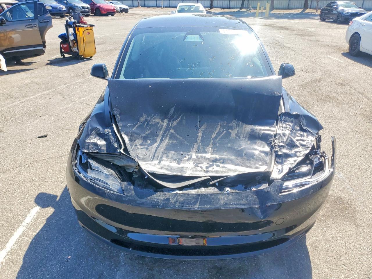 TESLA MODEL 3 2024 — 6
