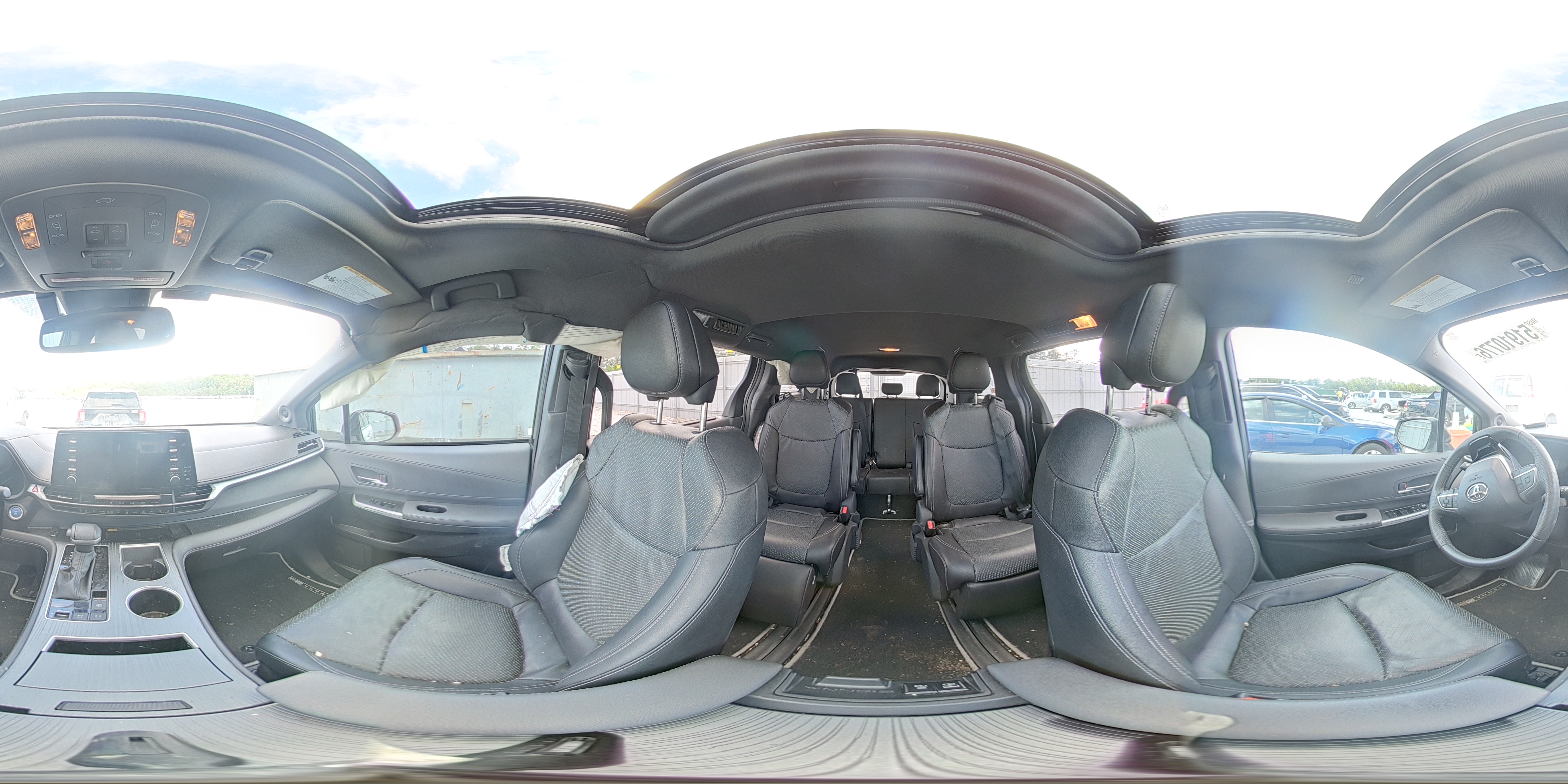 TOYOTA SIENNA 2023 — 15