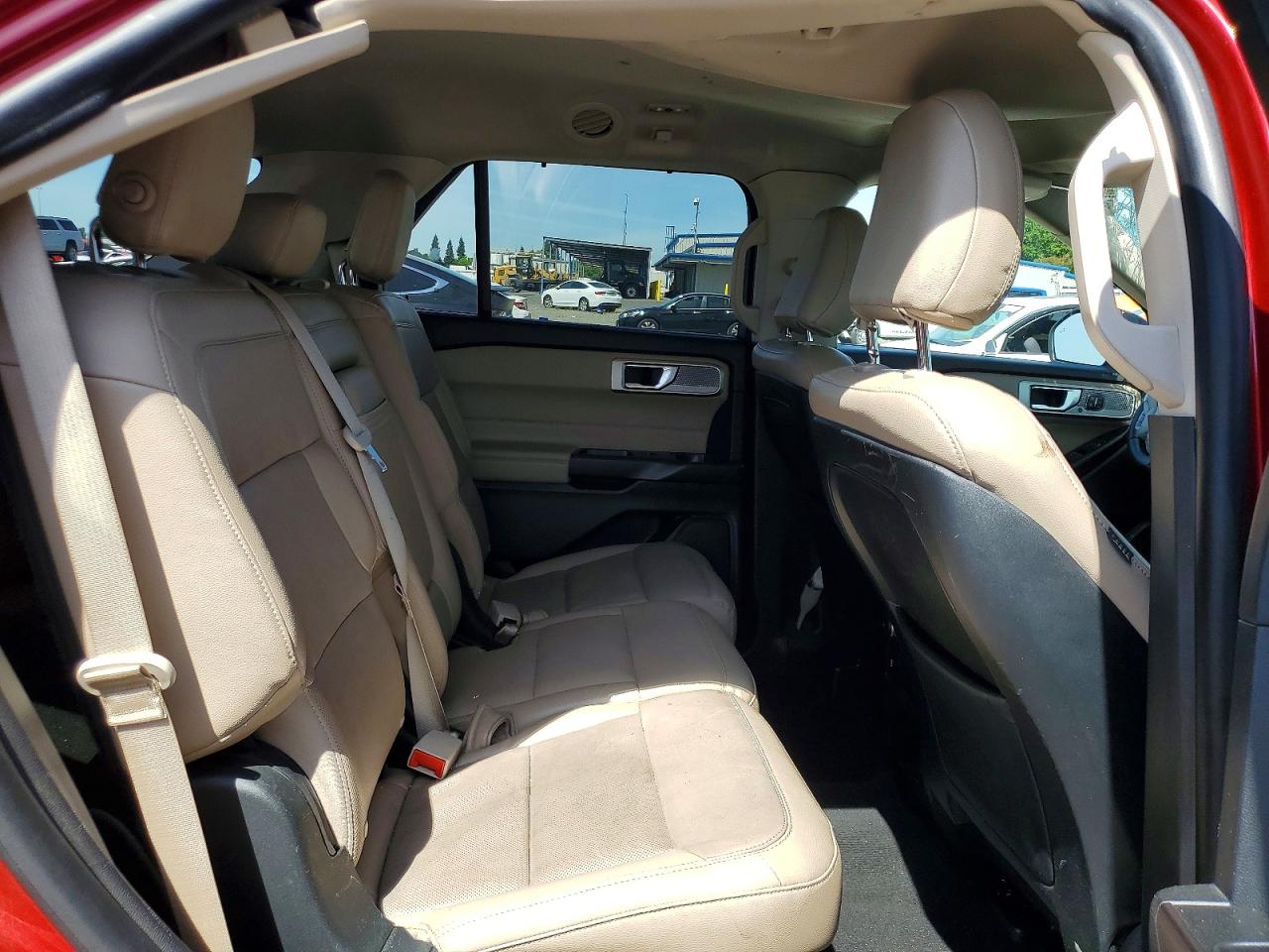 FORD EXPLORER 2020 — 12