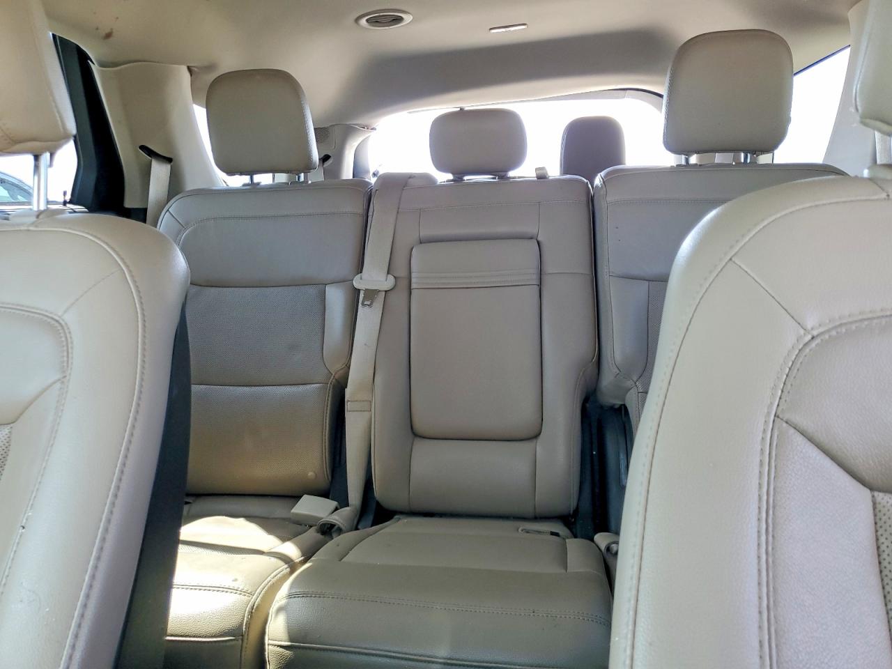 FORD EXPLORER 2020 — 11