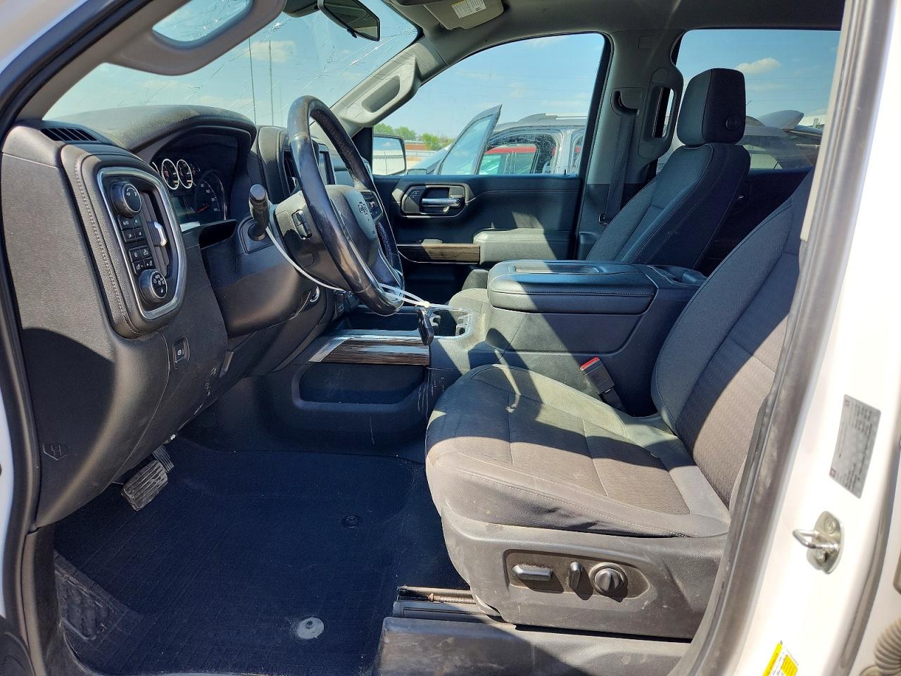 CHEVROLET SILVERADO 2019 — 8