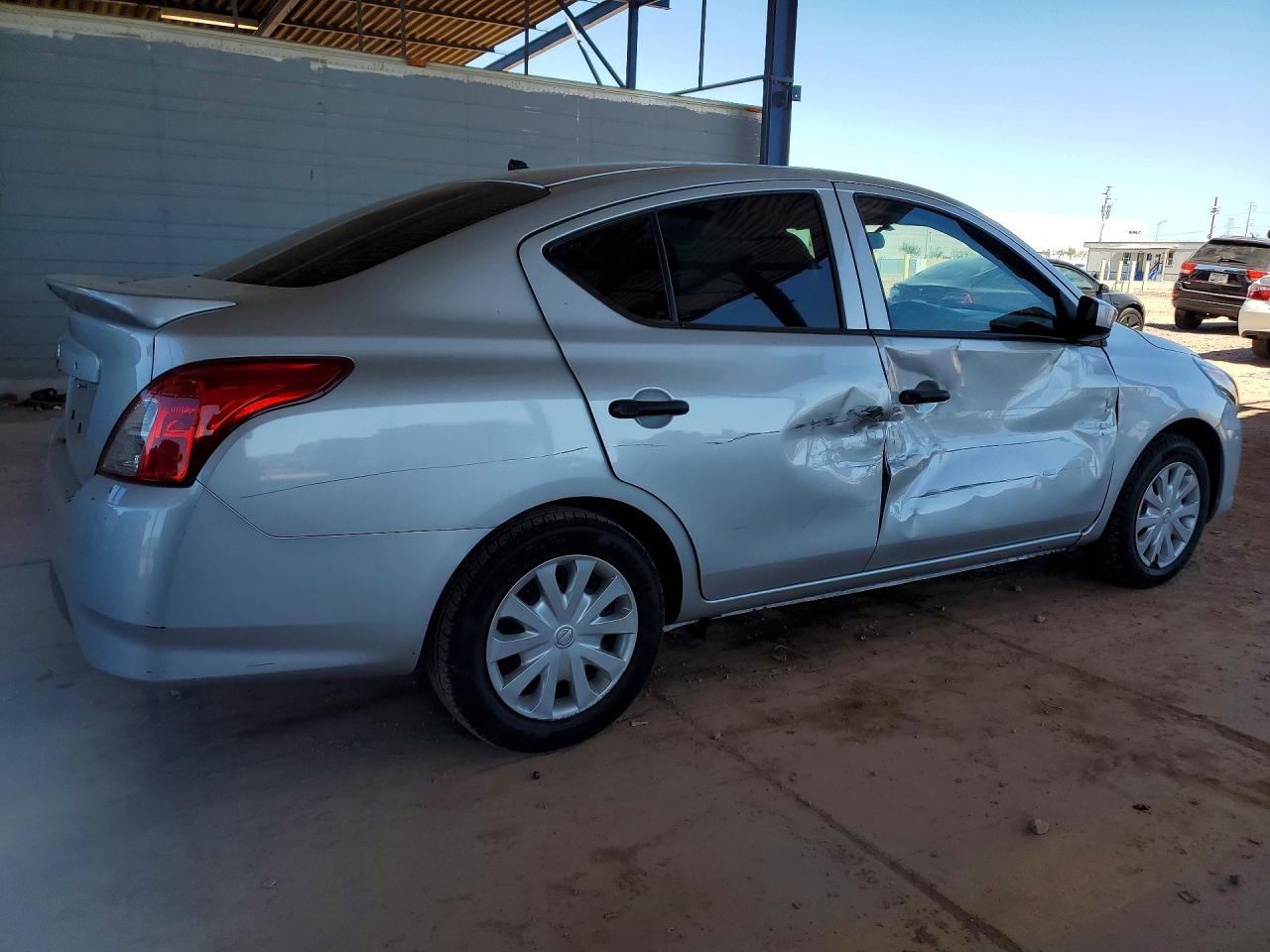 NISSAN VERSA 2017 — 4