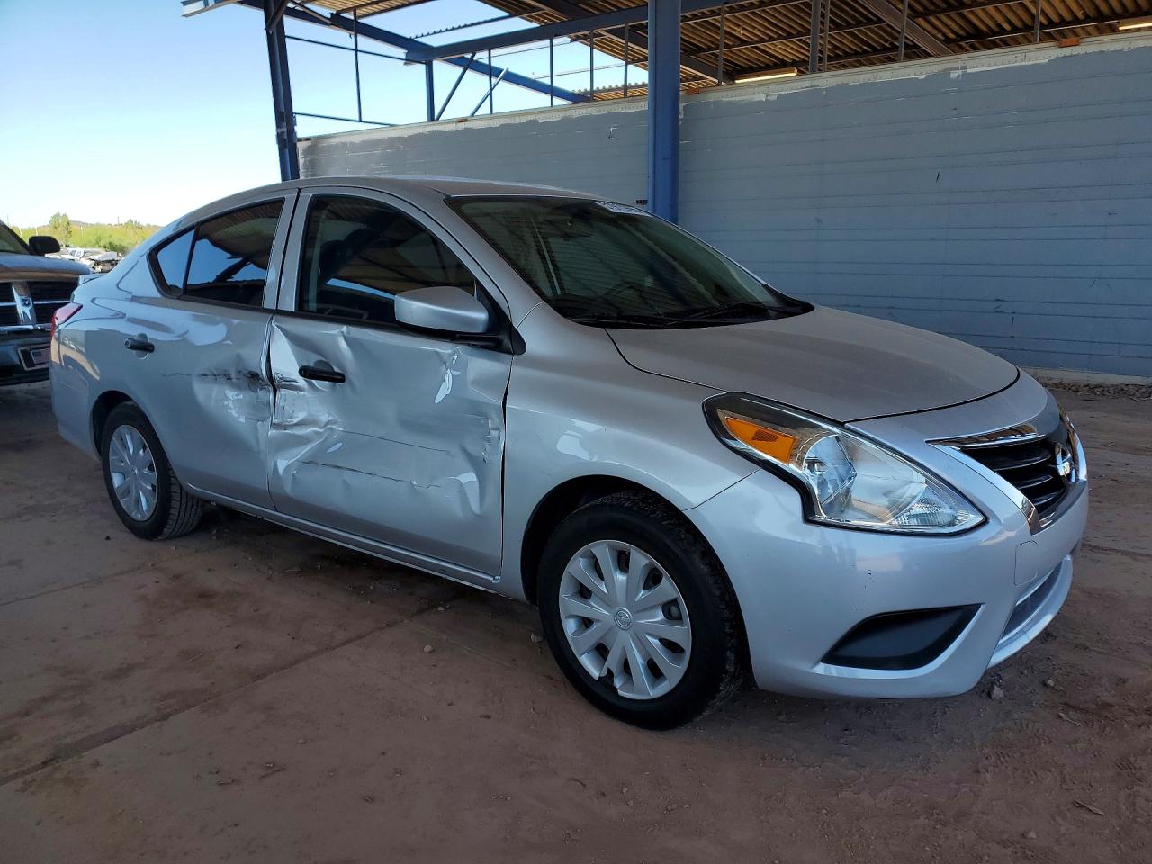 NISSAN VERSA 2017 — 5