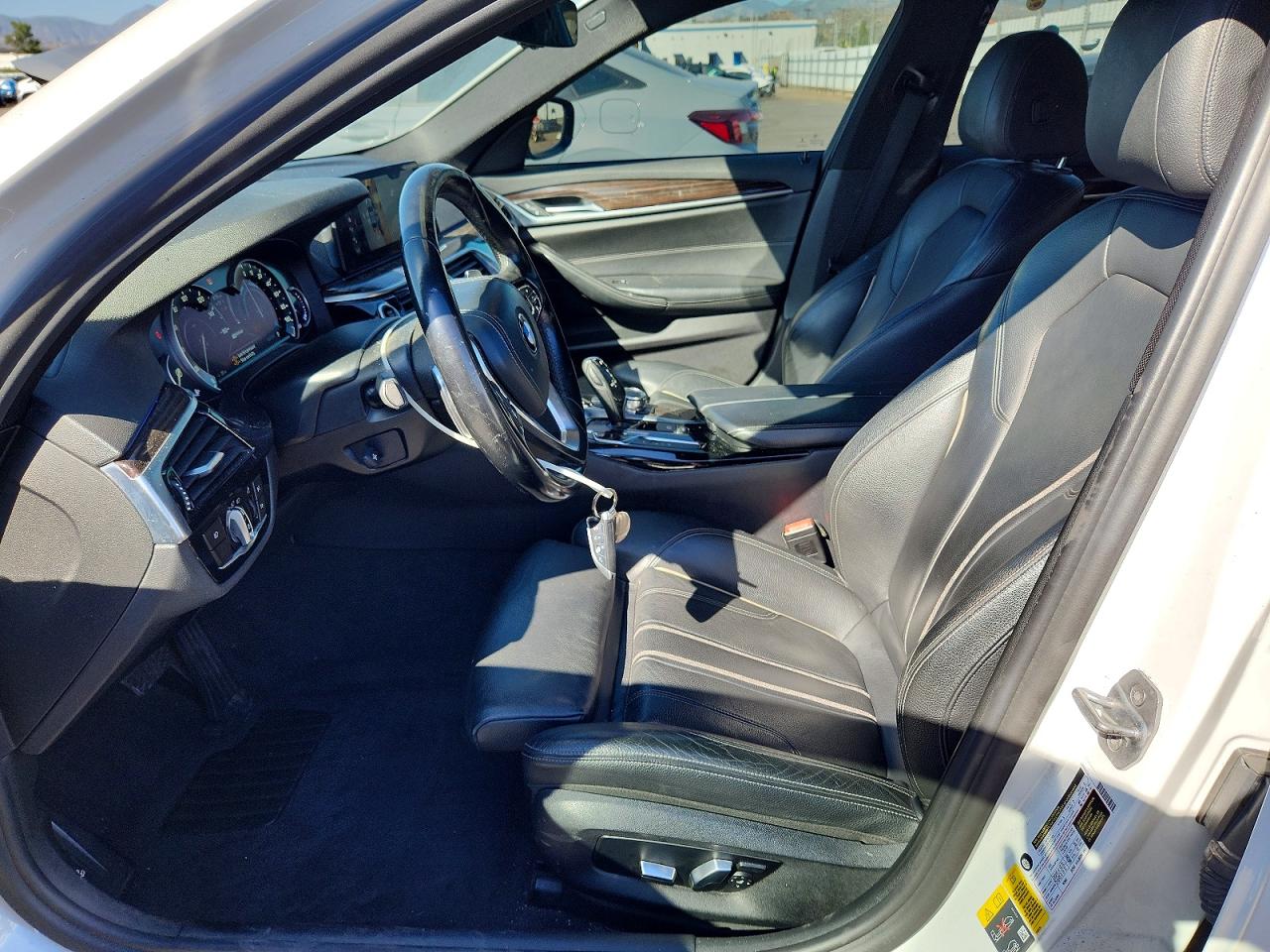 BMW 530E 2018 — 8