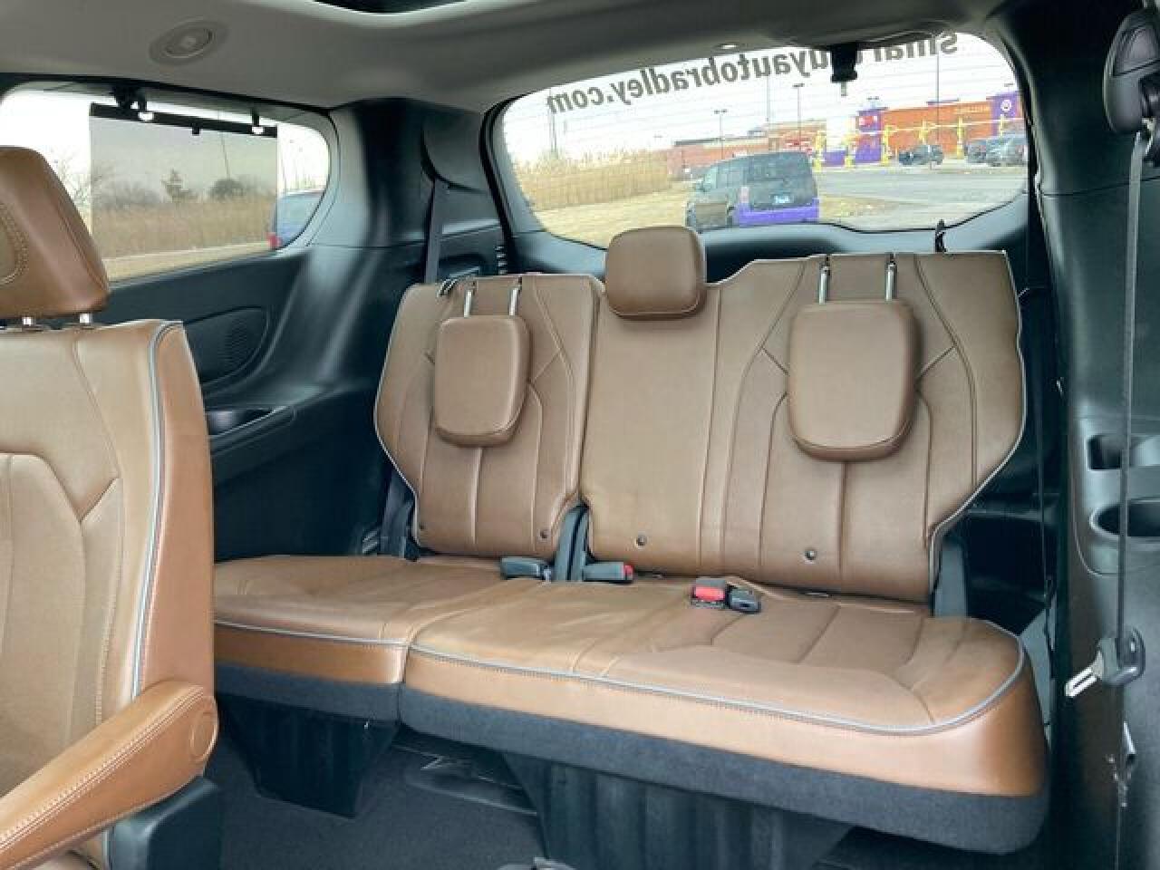 CHRYSLER PACIFICA 2017 — 17