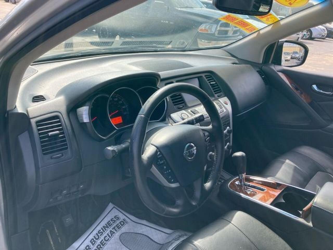 NISSAN MURANO 2010 — 11