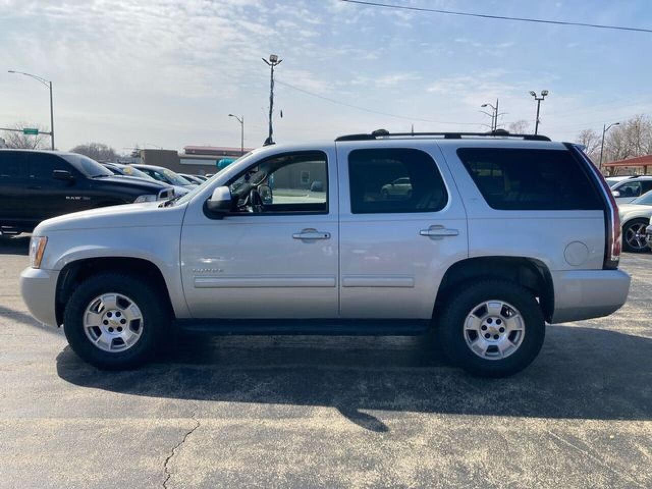 CHEVROLET TAHOE 2011 — 9
