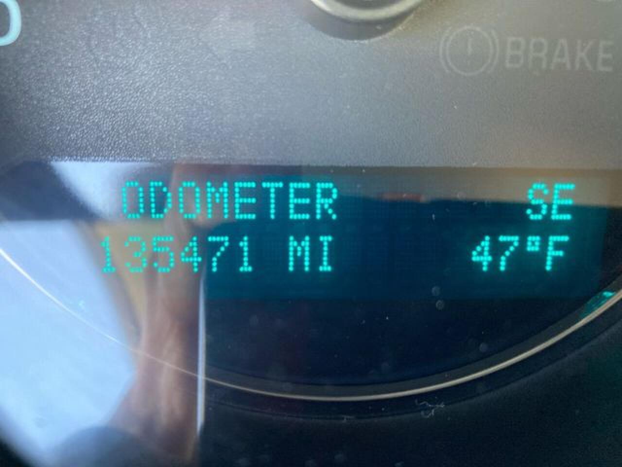 CHEVROLET TAHOE 2011 — 14