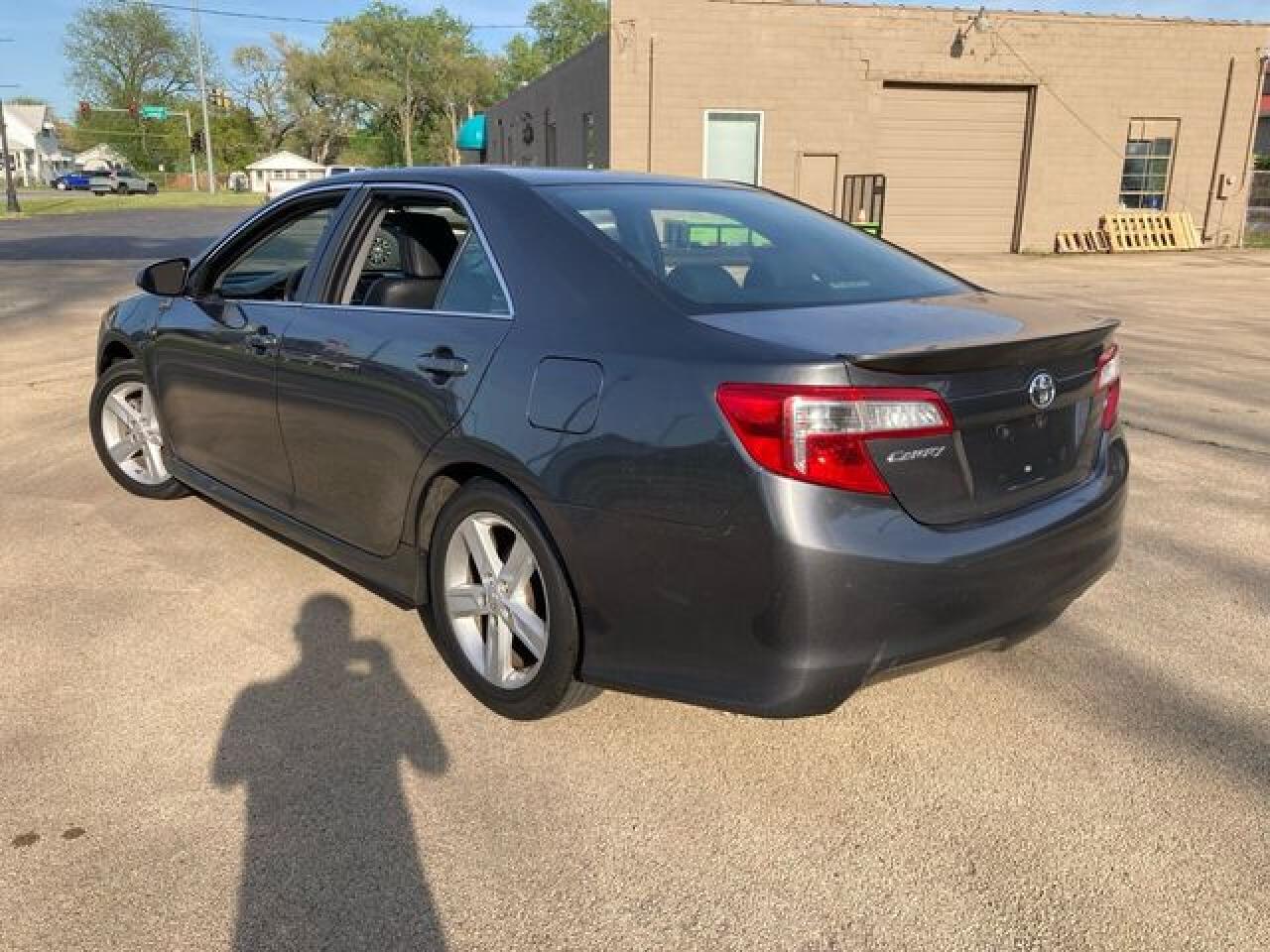 TOYOTA CAMRY 2012 — 8