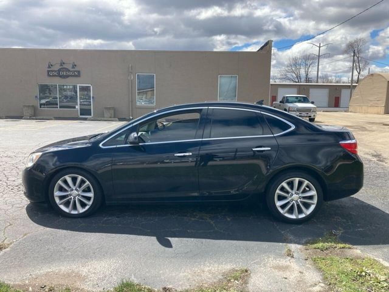 BUICK VERANO 2012 — 10