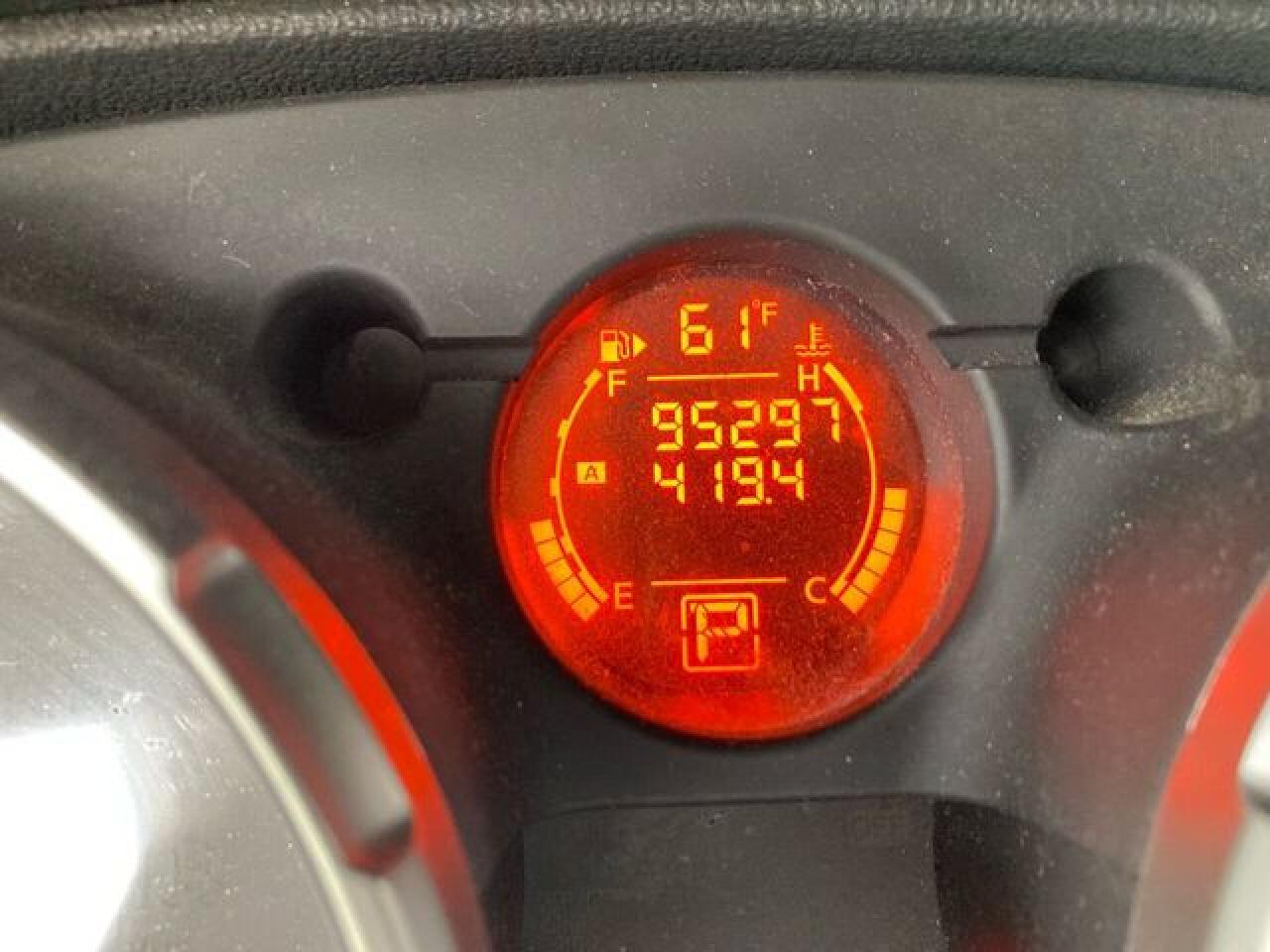 NISSAN ROGUE 2010 — 14