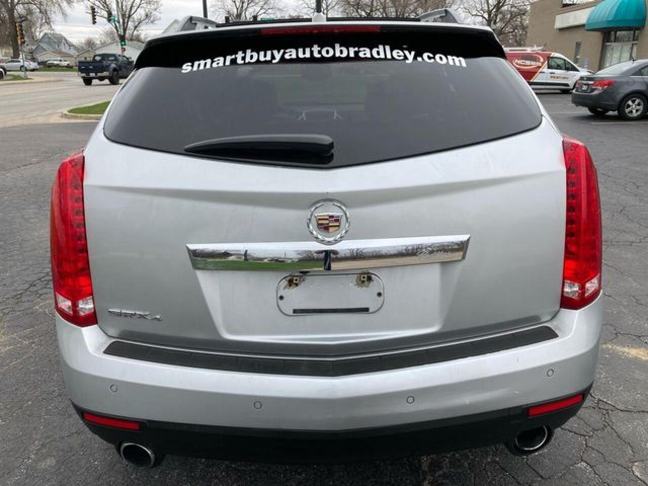 CADILLAC SRX 2010 — 8