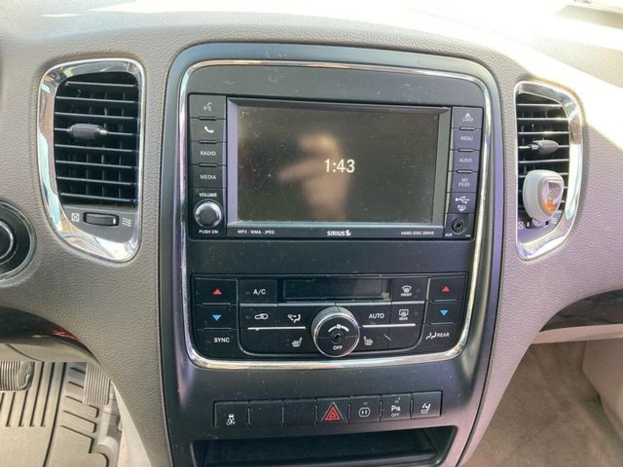 DODGE DURANGO 2011 — 14