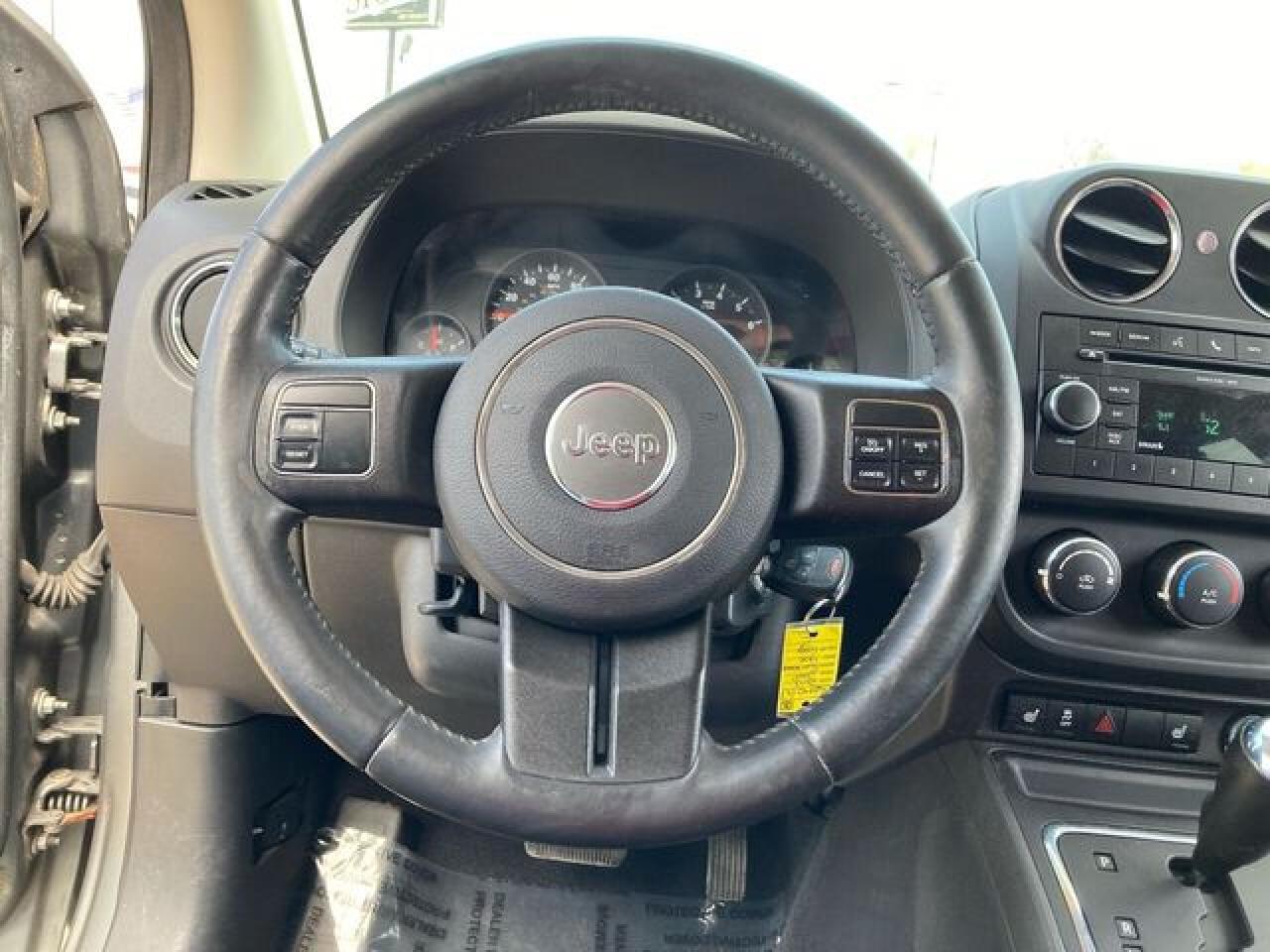 JEEP COMPASS 2011 — 13