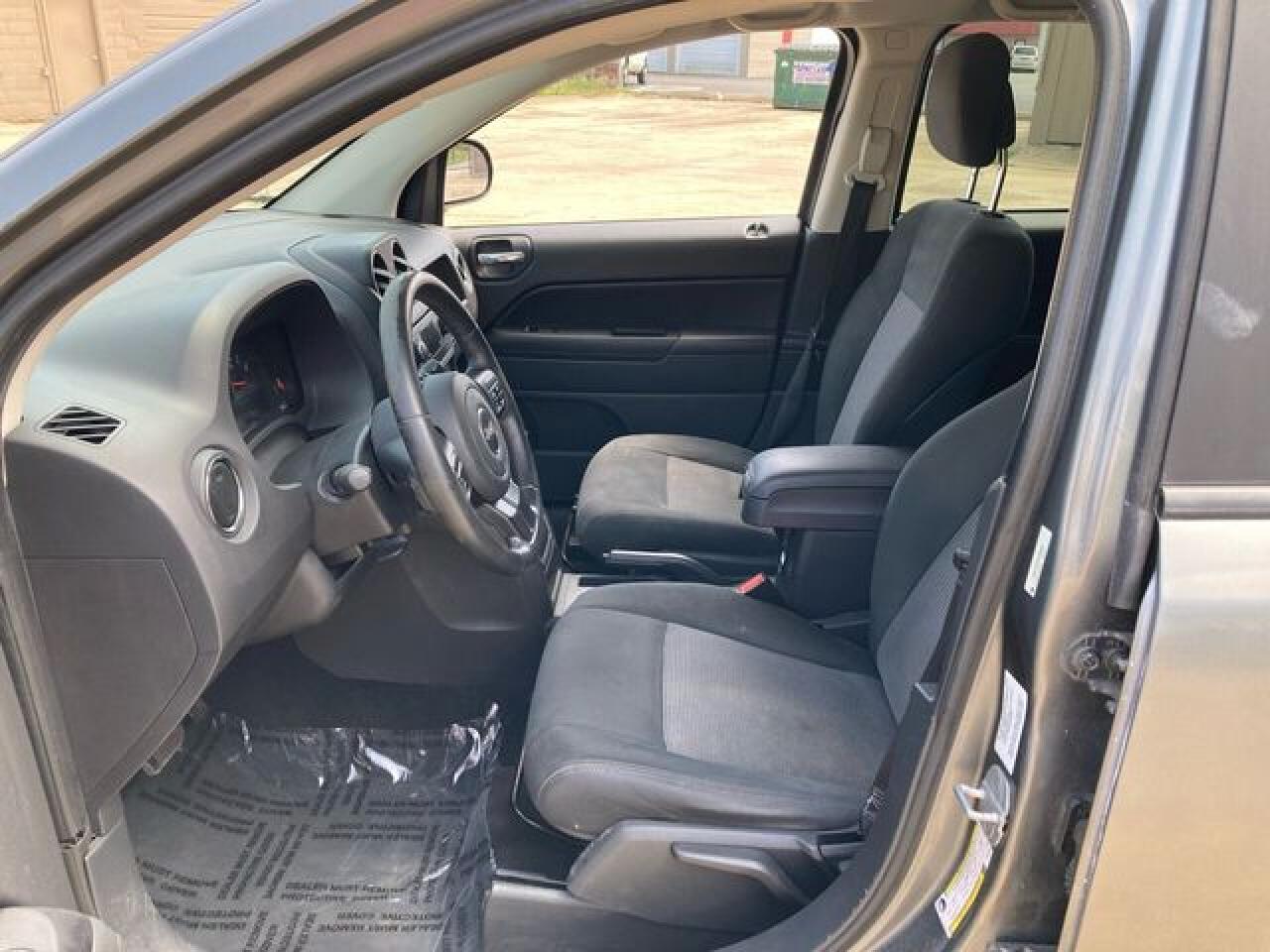 JEEP COMPASS 2011 — 11